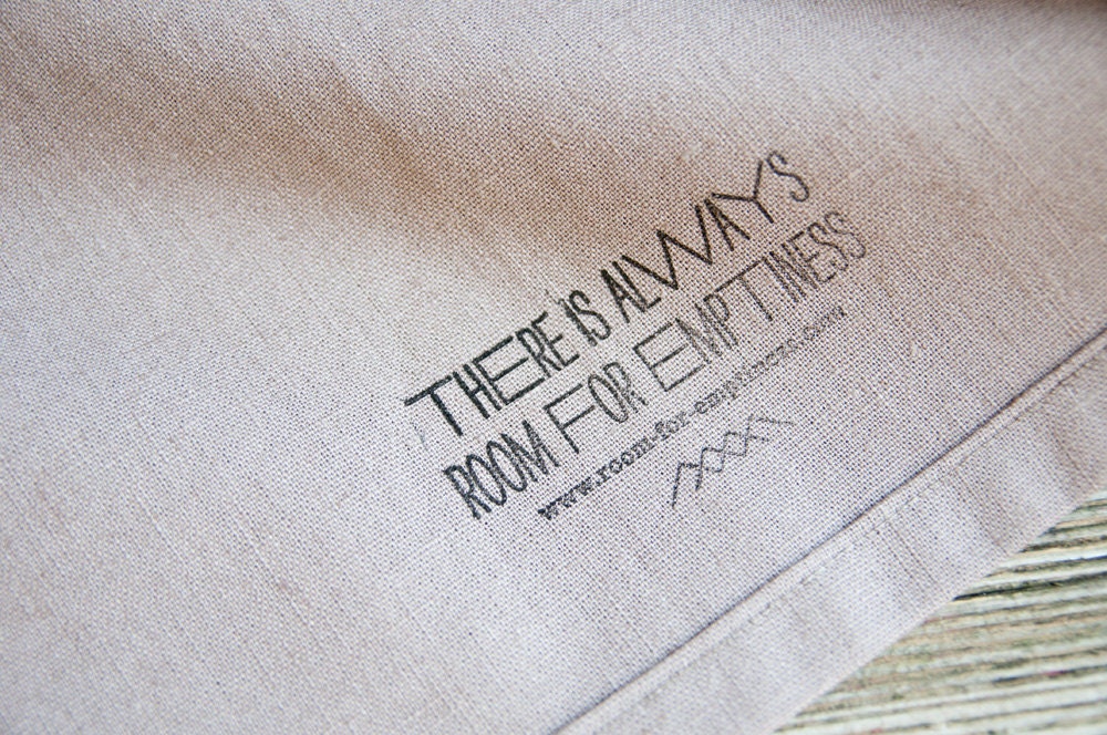 Set of three handprinted Teatowels "somewhat angular", half-linen, silkscreen, Red-Brown