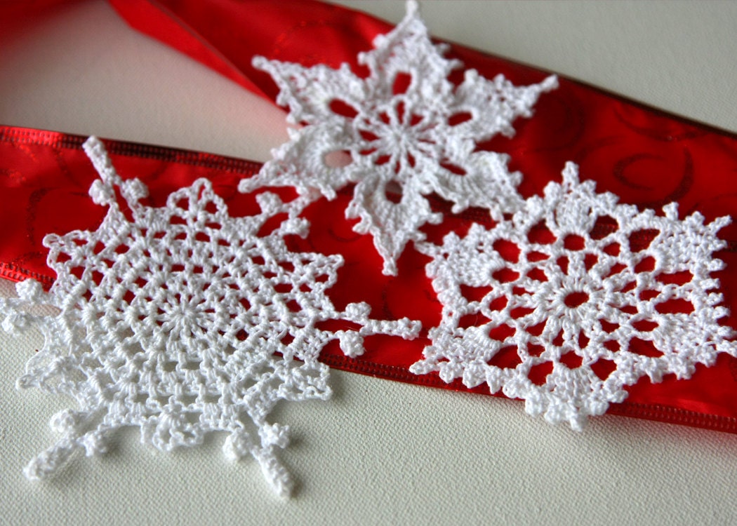 Crochet Snowflakes Christmas Ornament Appliques Set of 3 - GetTangled
