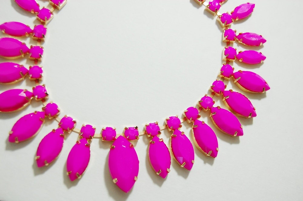 Neon SunBurst Faux Stone Bib Statement Necklace in Hot Pink