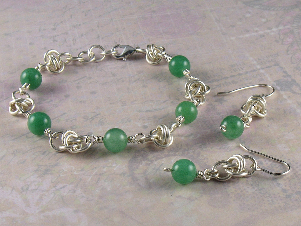 Green Aventurine Double Barrel Chainmaille Silver Plated Bracelet & Earrings