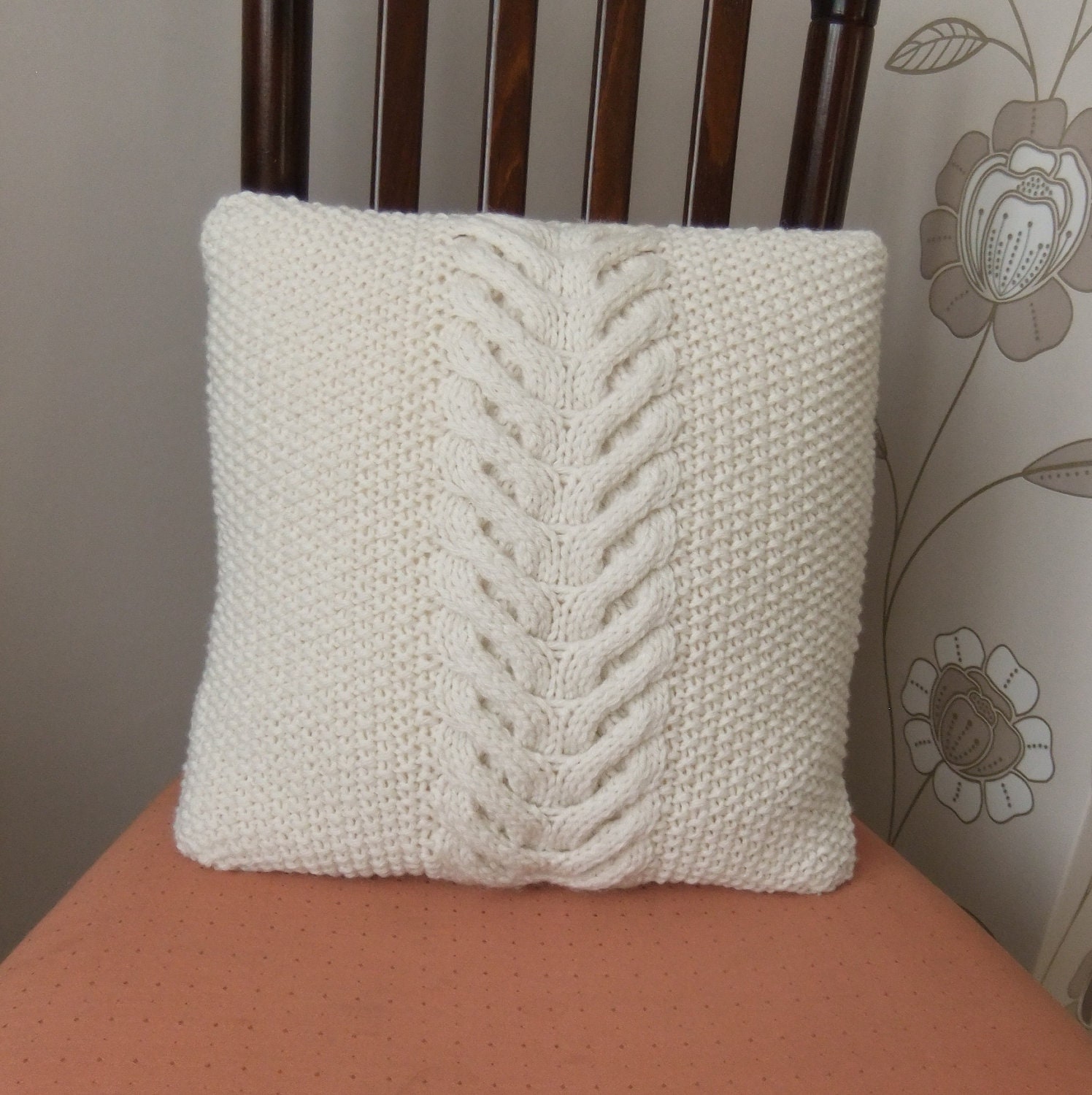 Chunky Cream Cable Knit Pillow / Cushion Cover by Lindyknits