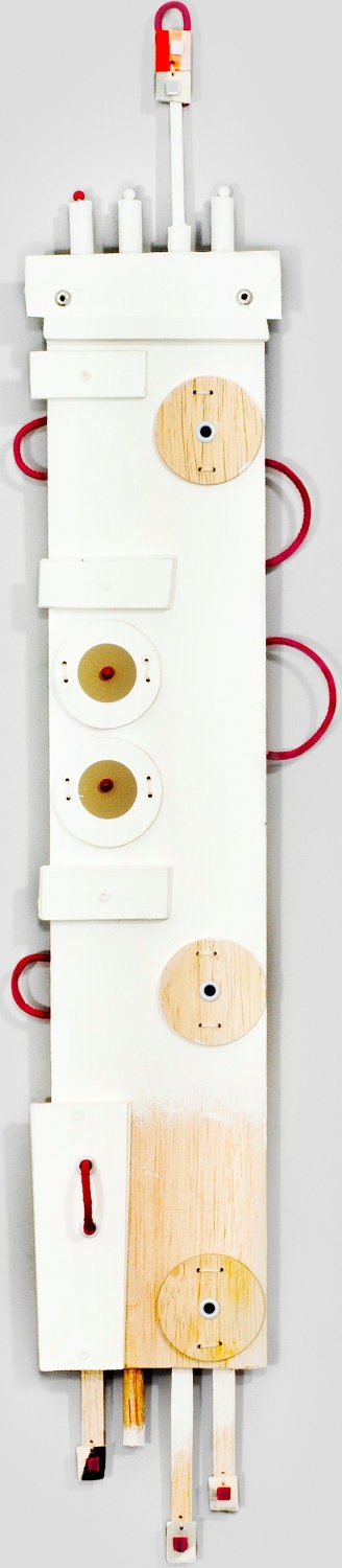 Assemblage 20012/2 (White & Red)