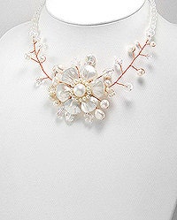 FREE SHIPPING Lovely Necklace Beaded With: Mother of Pearl, Fresh Water Pearl, Crystal Glass, Moonstone