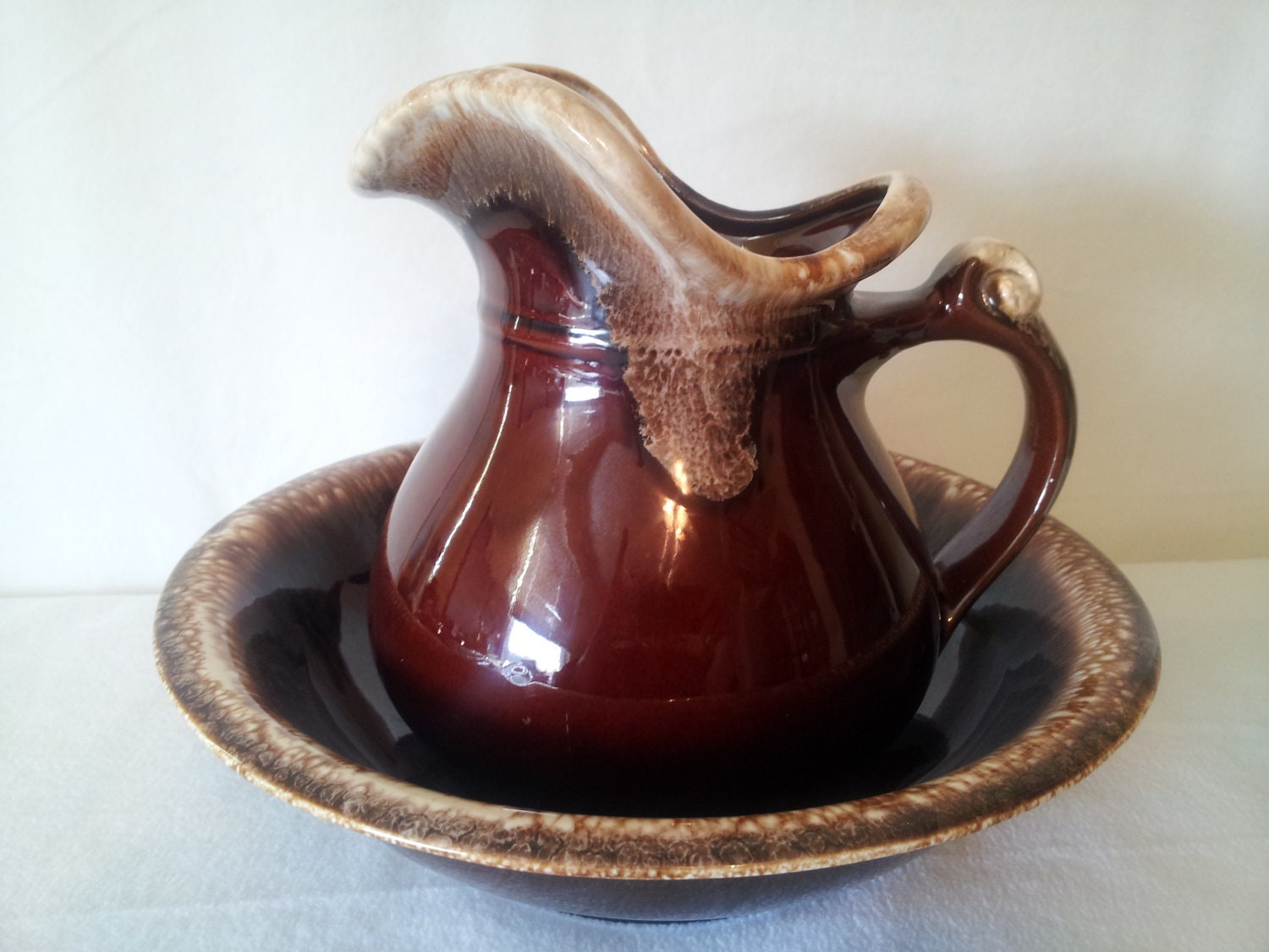 Vintage McCoy USA Brown Pitcher and Basin Brown Drip Number 7515