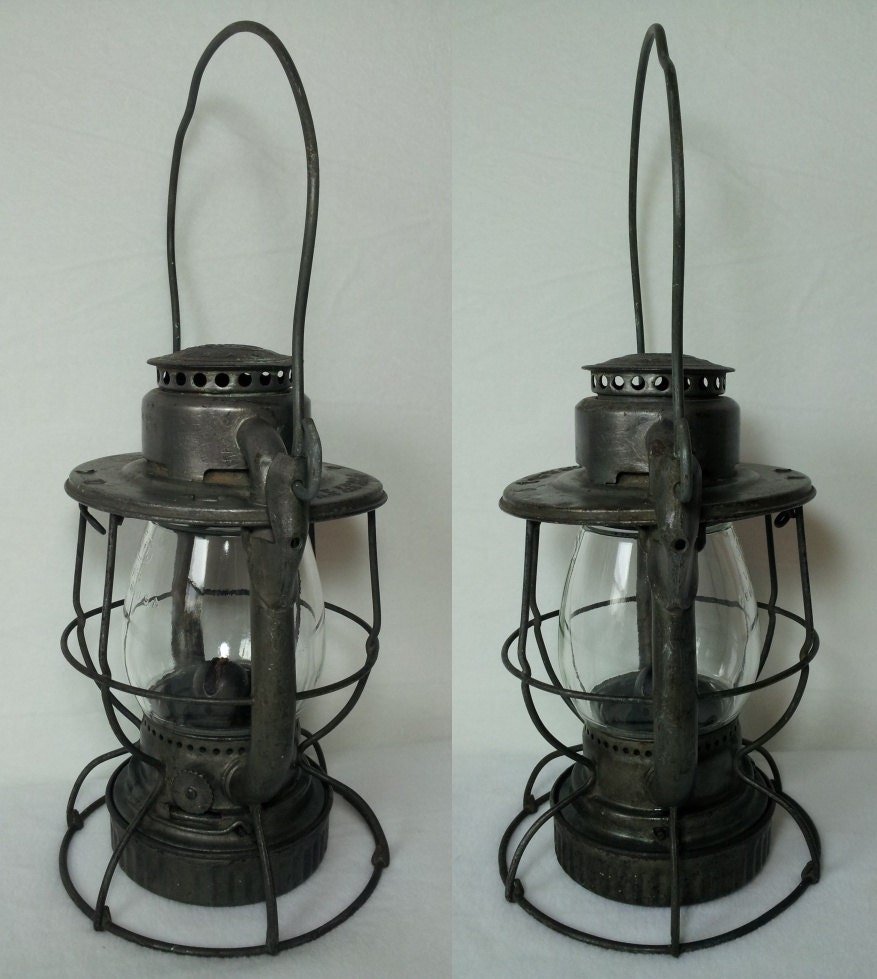 Vintage Dietz Vesta Railroad Lantern N.Y. USA