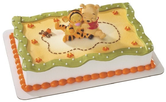 Winnie the Pooh With Baby Tigger Hugging Cake Kit Il_170x135