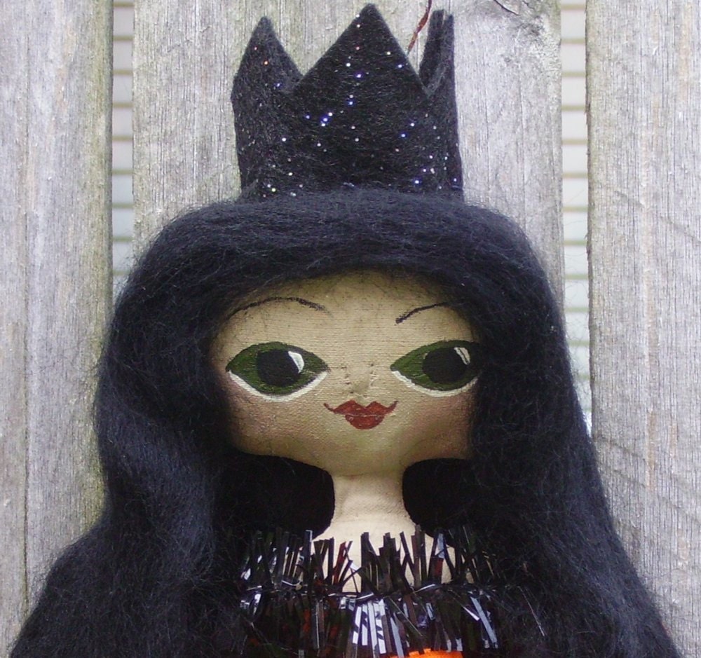 Halloween Queen Art Doll Primitive Folk Art Miss Hallow's Eve