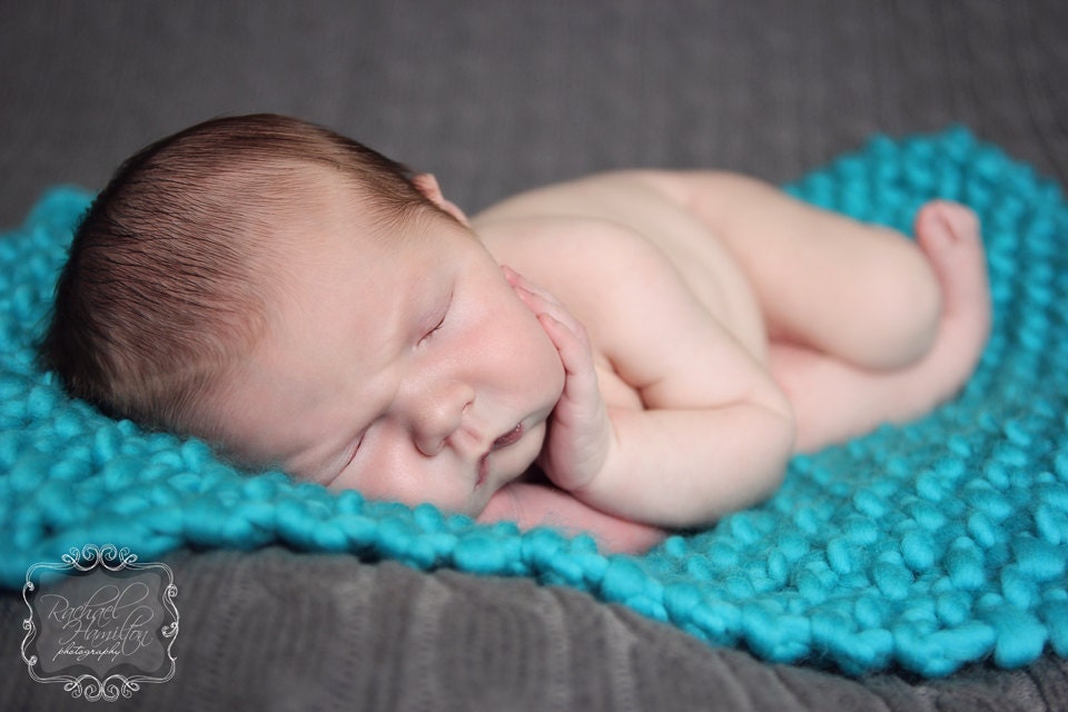 Baby Hat & Mini Blanket Photo Props - Newborn Photography Props - Chunky Hand Knitted Wool - Choose Your Color