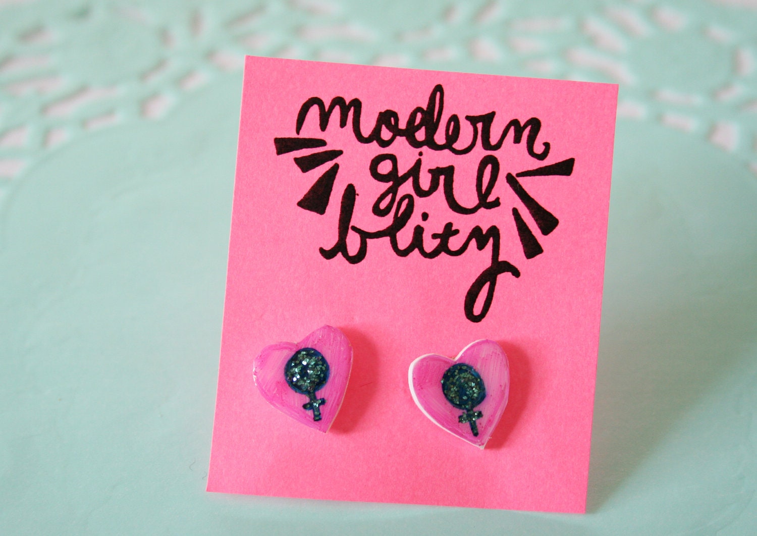 Venus Heart Earrings In Pink