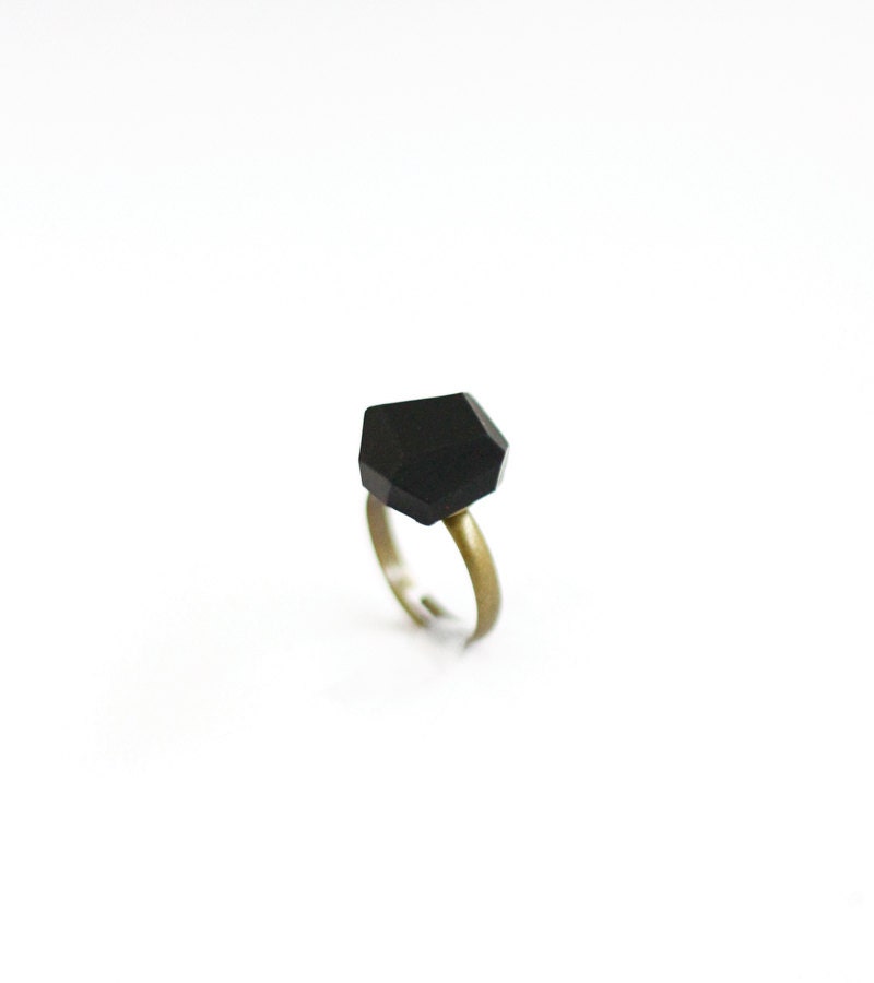 black geo ring