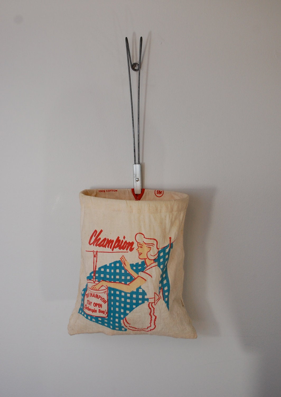 Vintage CHAMPION Clothespin Bag with cool by ilovevintagestuff