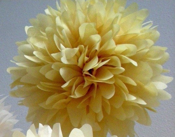 Wheat ... 1 tissue paper pom // weddings // baby shower // nursery // birthday // party decorations Il_570xn