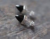 Dollybird Pointed Bullet Studs
