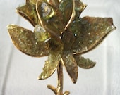 Rose in Full Bloom Peridot Chip Overlay Brooch pin Vintage Costume Jewelry Jewellery flower floral