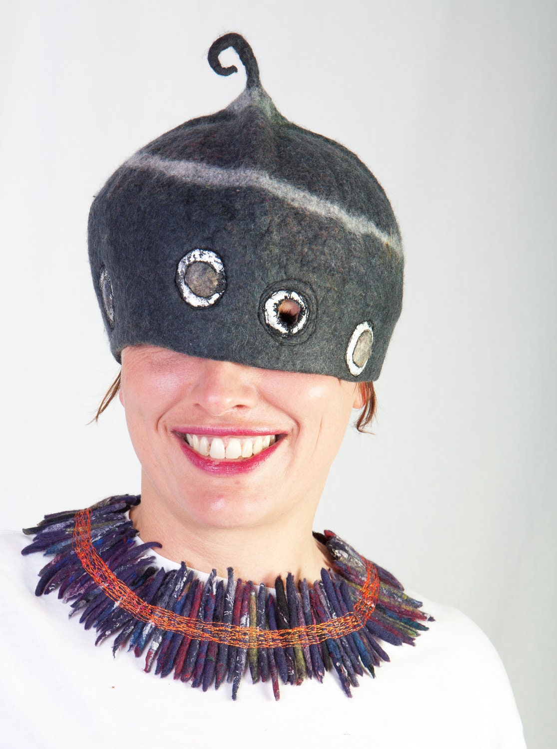 ooak Felt Art Hat for unique women - gray shaded silver and free embroidery embellished - artistique acorn shape