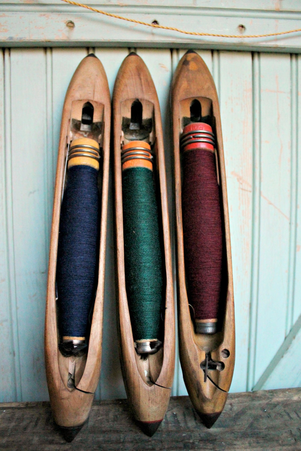 Primitive Decor Loom Shuttle - Wooden Quill with Yarn - Shabby Chic Fiber Industrial Decoration Display