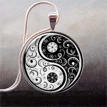 Black and White Yin Yang pendant, Yin Yang necklace charm, Yin Yang jewelery, Oriental jewelry - thependantemporium