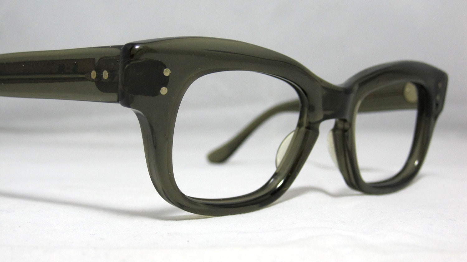 Vintage Eyeglasses. Mens Mocha Smoke Horn Rim Frames.