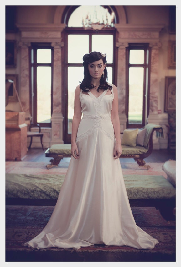 Cecelia 1920's inspired Bridal Gown