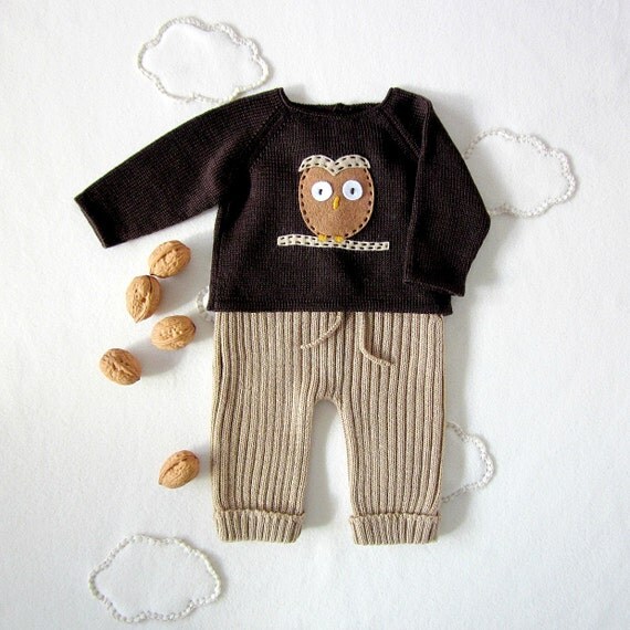 Knitted sweater, ribbed pants set in camel and brown with a felt owl. Newborn. 100% wool.