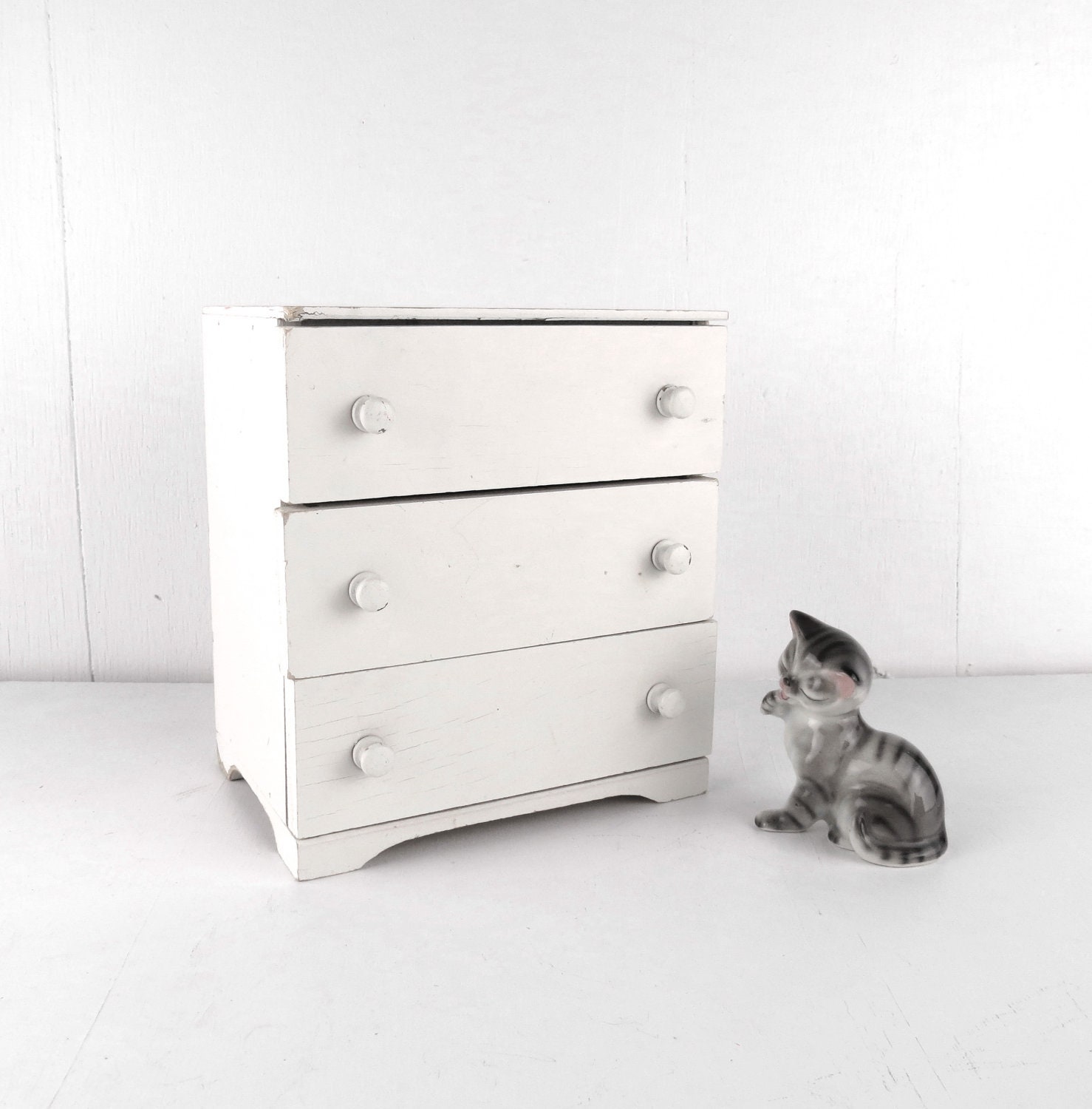 60s vintage doll wooden white dresser or jewelry box with three drawers PLAYTIME - DrVintage