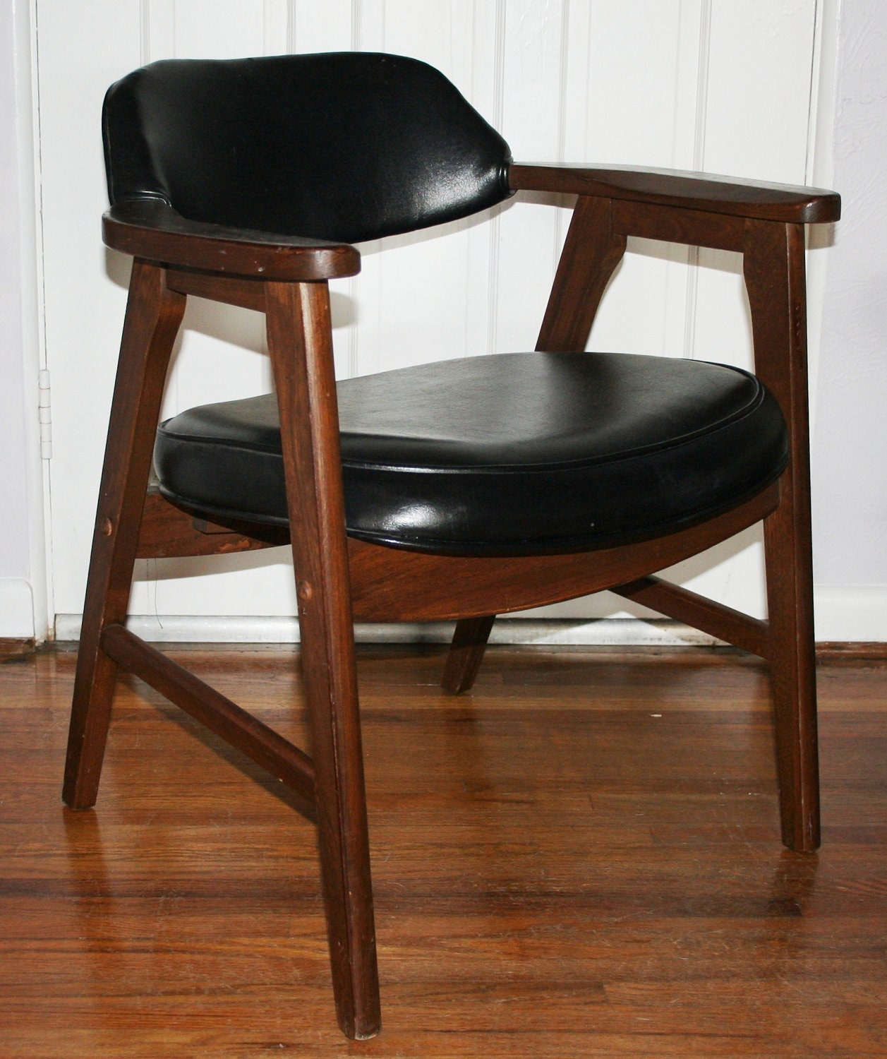 Vintage Mid Century Modern Mad Men Eames Era Gunlocke Walnut Office Den Chair Black
