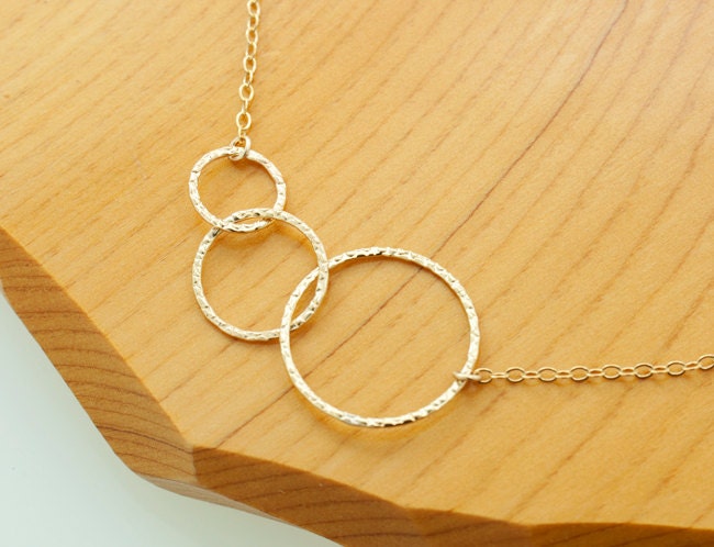 Gold Ring Necklace, Gold links Necklace, Simple and Modern, Minimum Jewelry,  everyday jewelry - Fifi LaBonge-