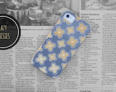 Lazy Daisies - iPhone 5 Case