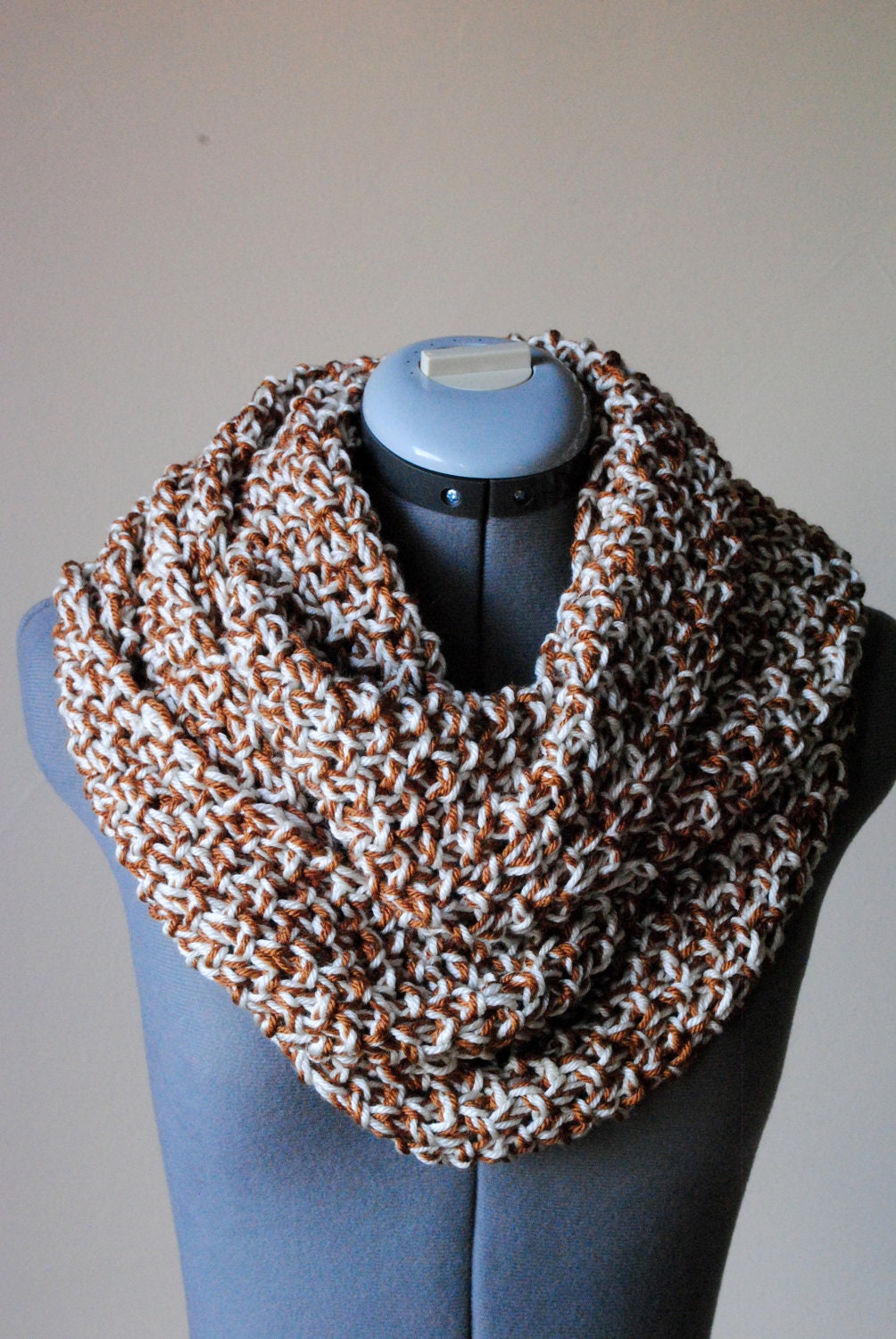 WHITE/BROWN Infinity Scarf