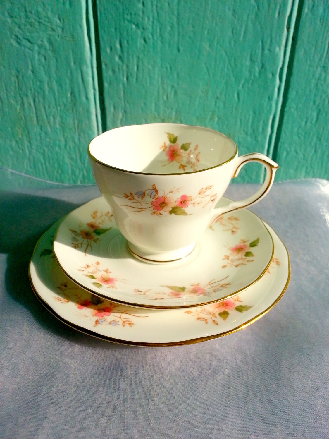 Tea cup vintage english england china vintage china vintage housewares shabby chic cottage chic bone china