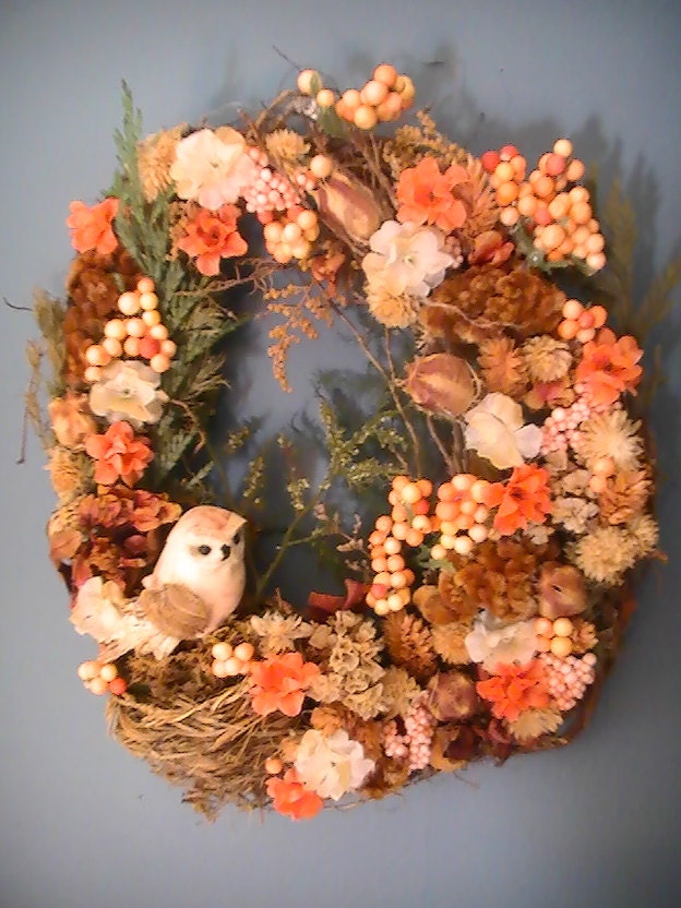 Peachy Owl Wreath