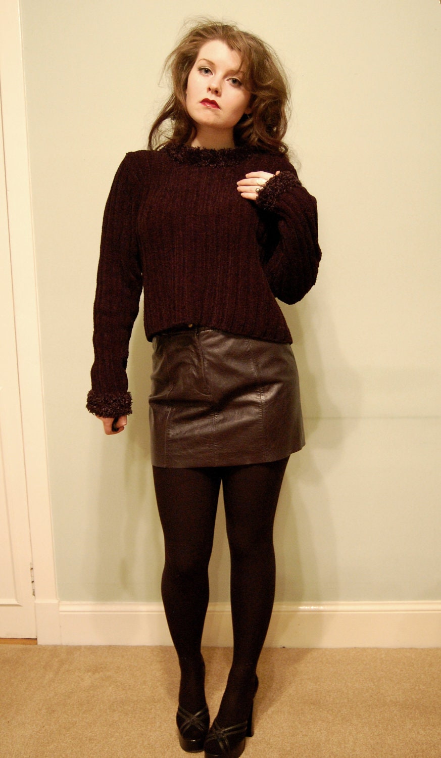 90s Grunge Goth Chenille Rib Knit Cropped Fur Trim Sweater S / M