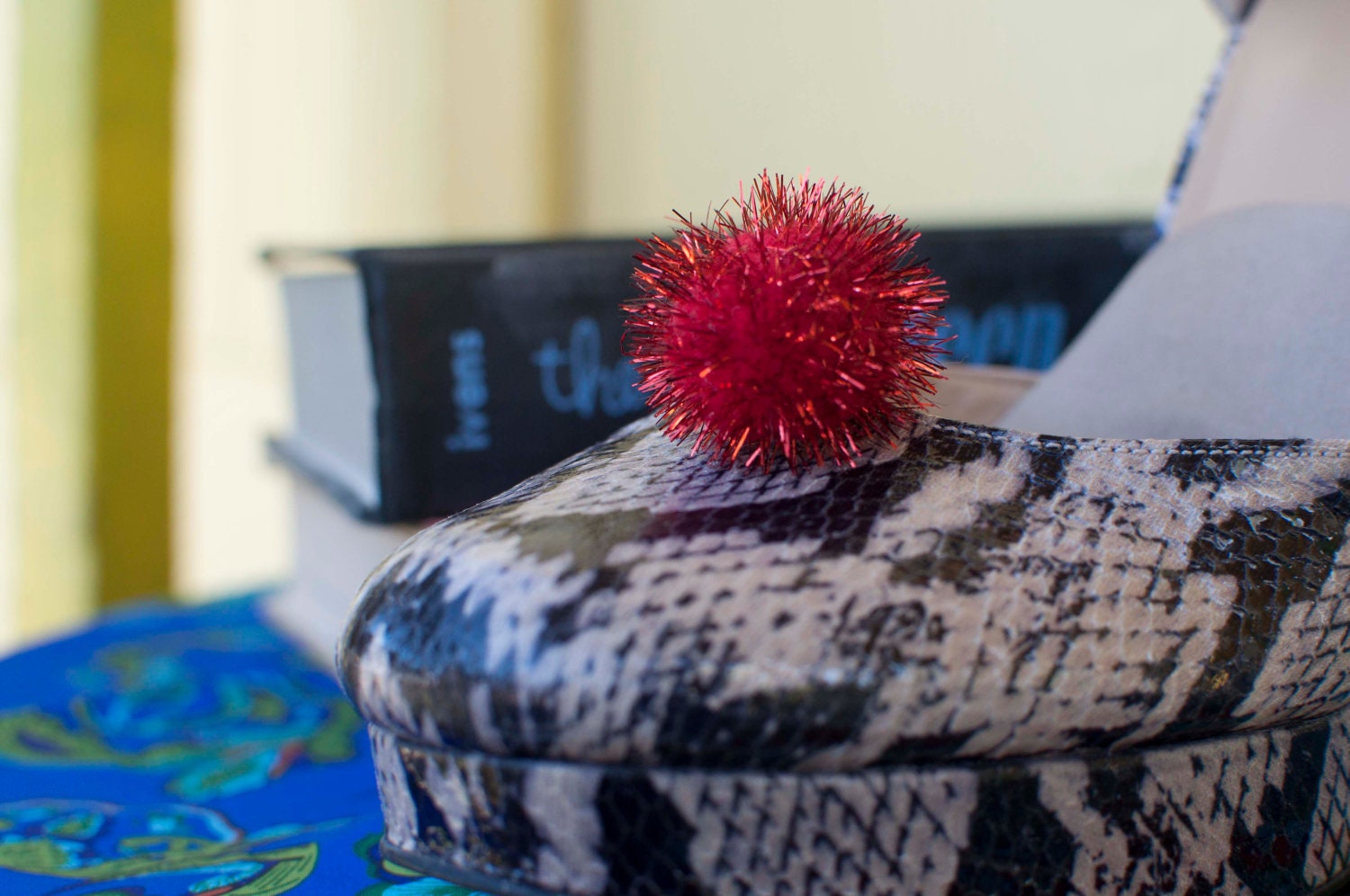 Red sparkly pom pom shoe clips