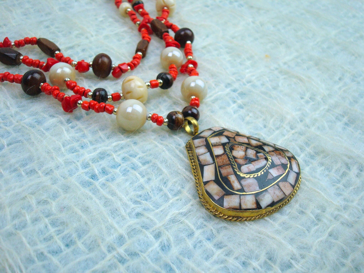 Coral Beach Vacation Necklace