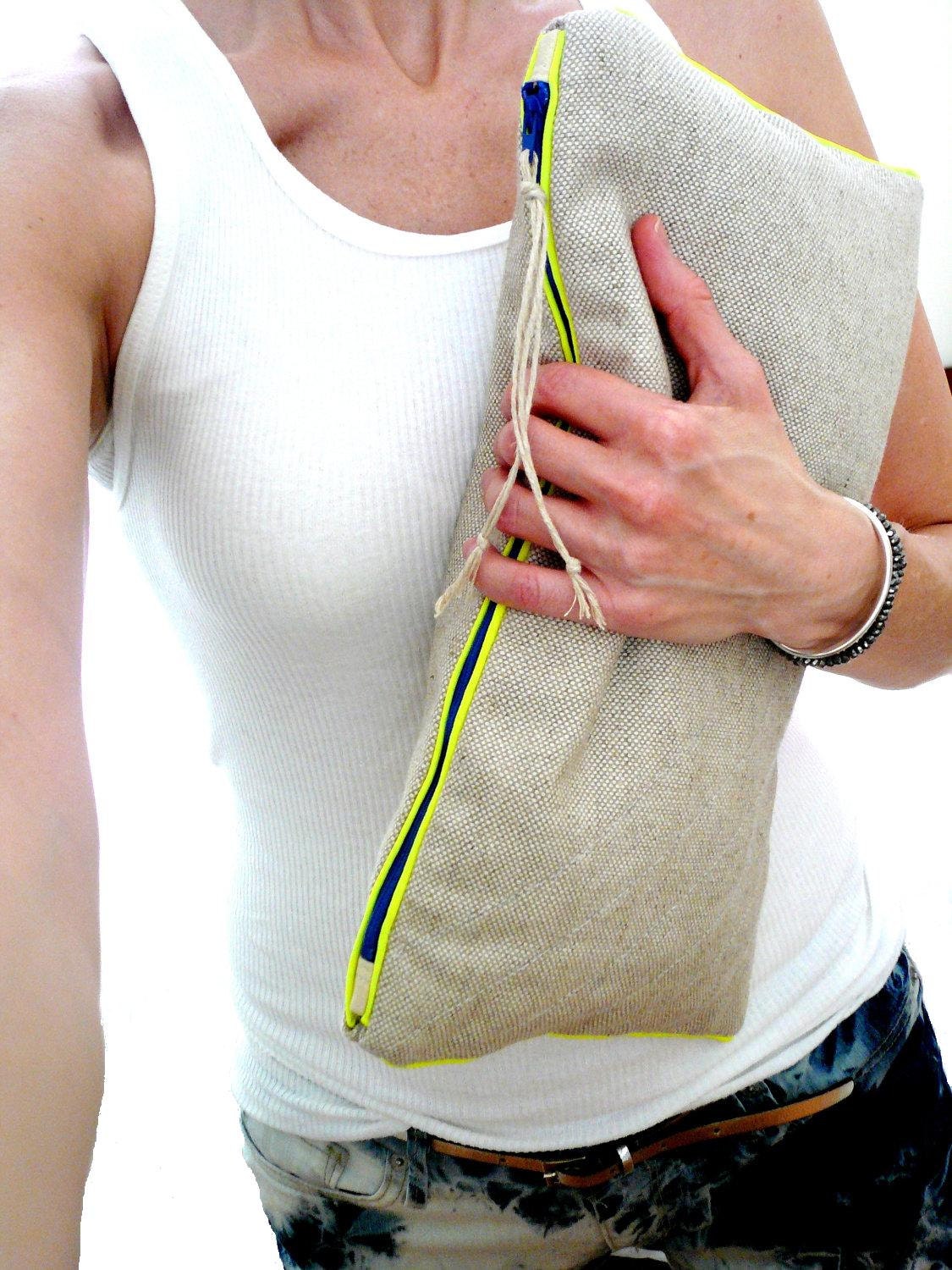 CLUTCH LARGE quilted zipper with NEON yellow piping