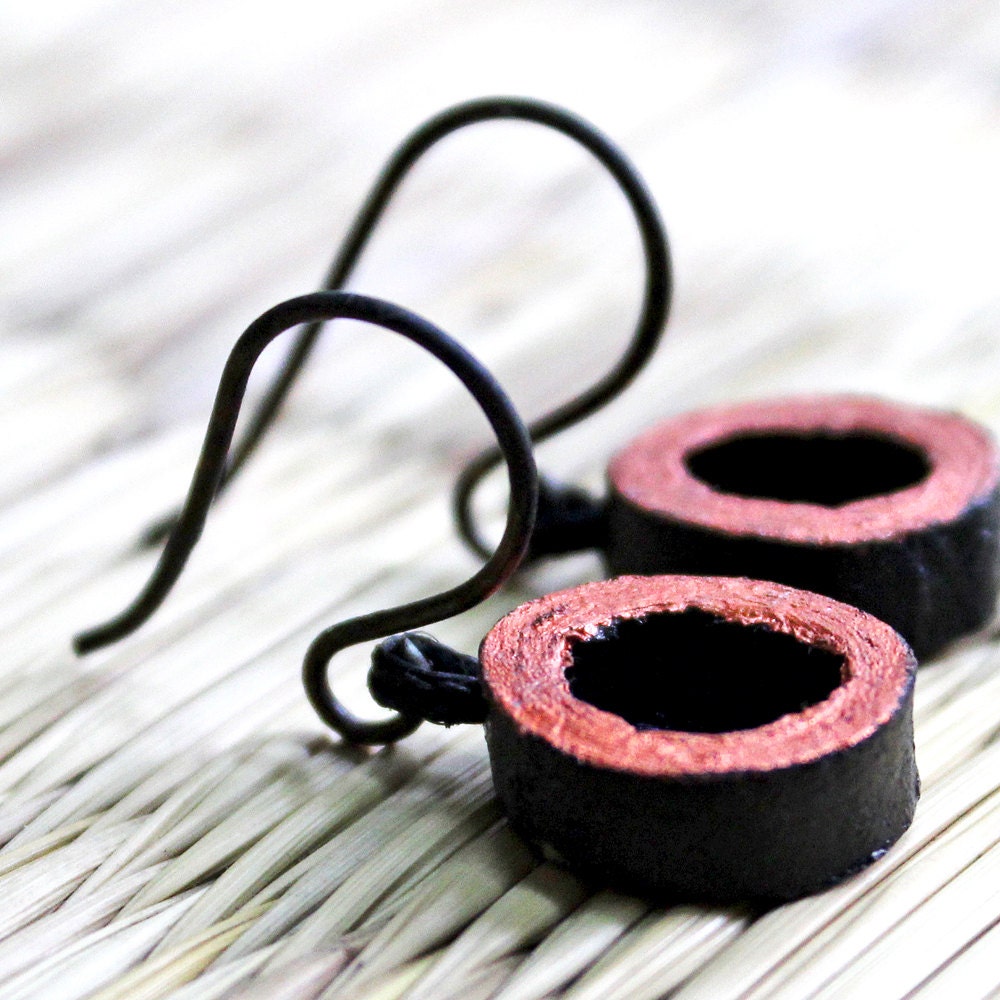 Copper and Black Earrings - First anniversary gift - Party jewelry - Recycled earrings - Black, Copper, recycled, Dramatic, party