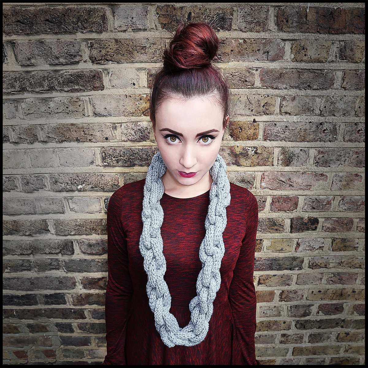 The Chain Link Scarf in Dove Grey