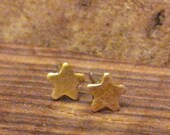 Mini star earrings. free shipping.