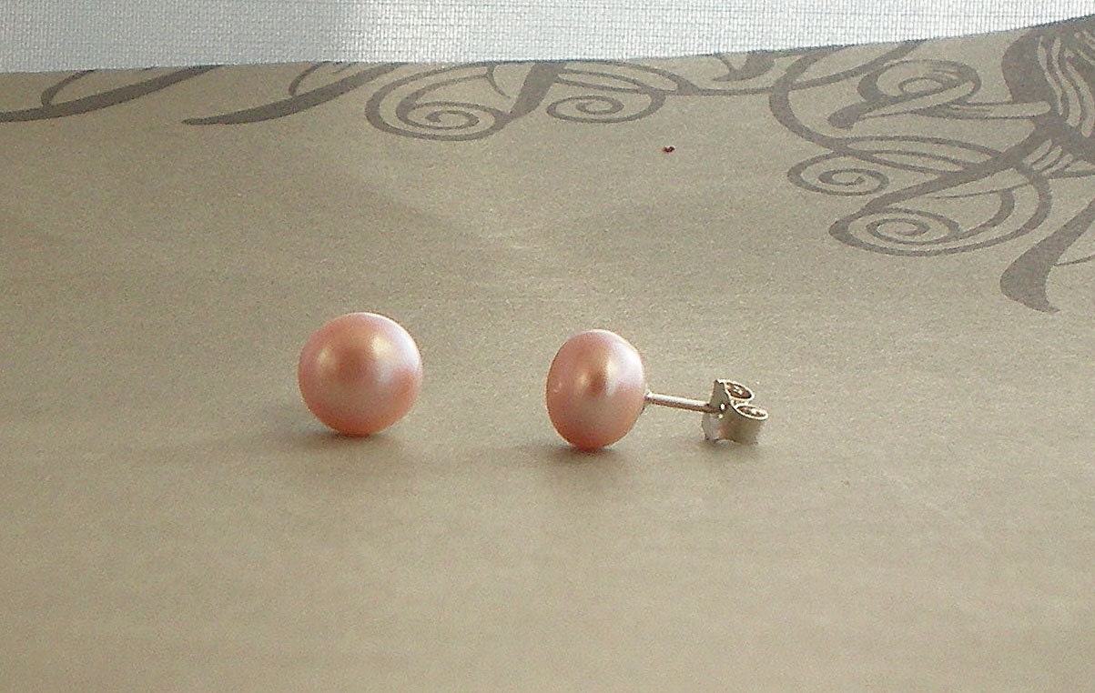 Pearl Stud, Lilac 9mm Button Freshwater Pearl Stud Earrings