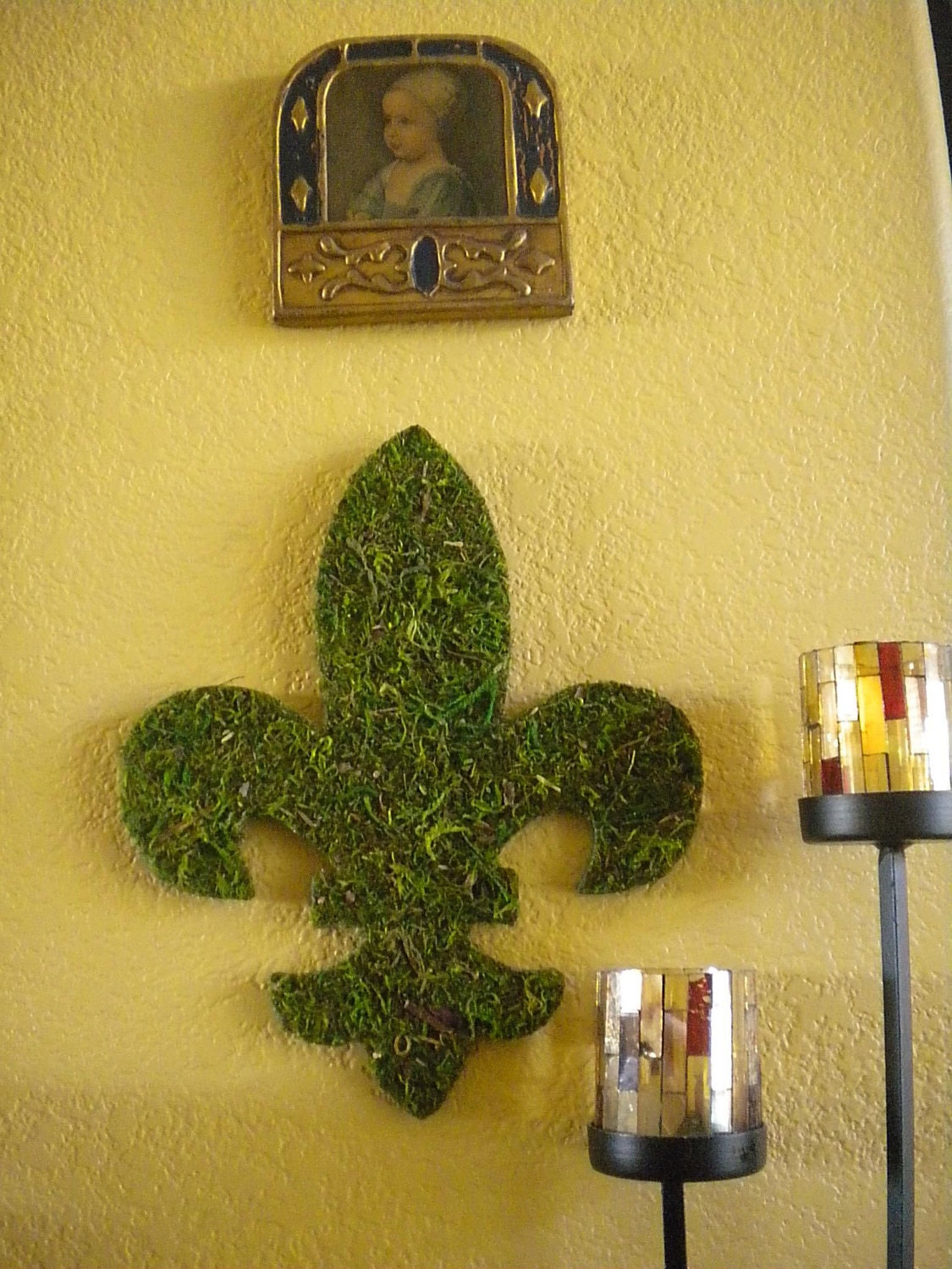 Moss Covered Fleur De Lis
