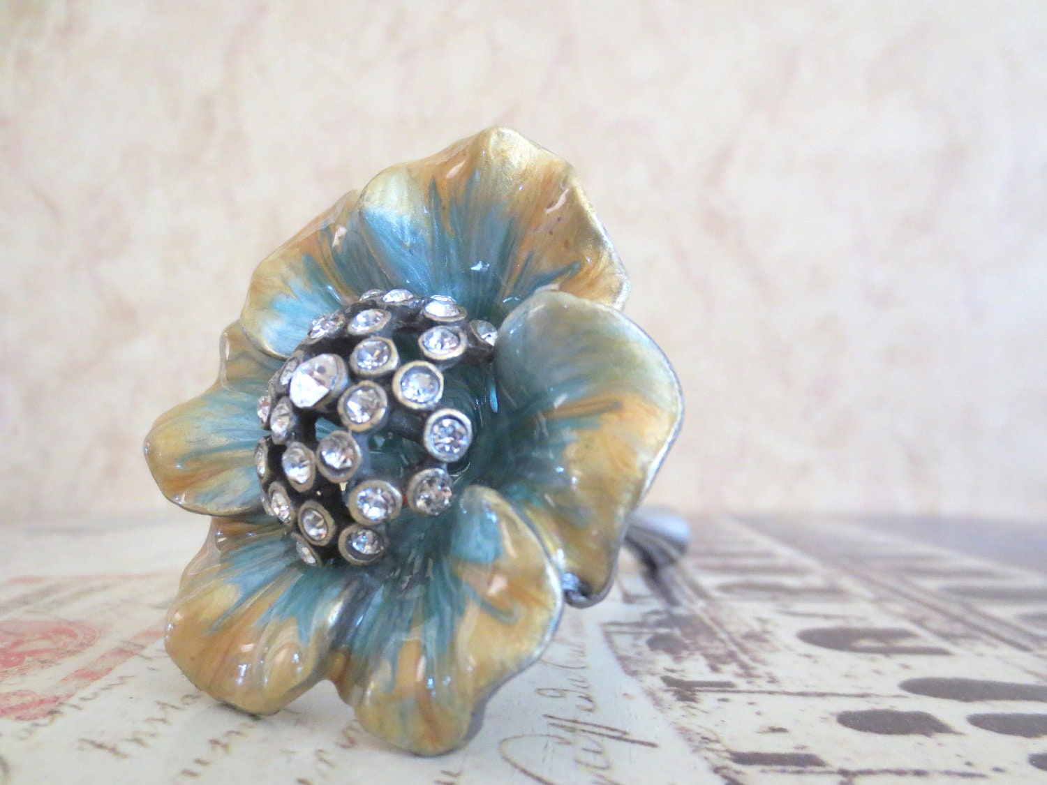 Wine Bottle Stopper - Golden Turquoise Jeweled Flower Wine Stopper