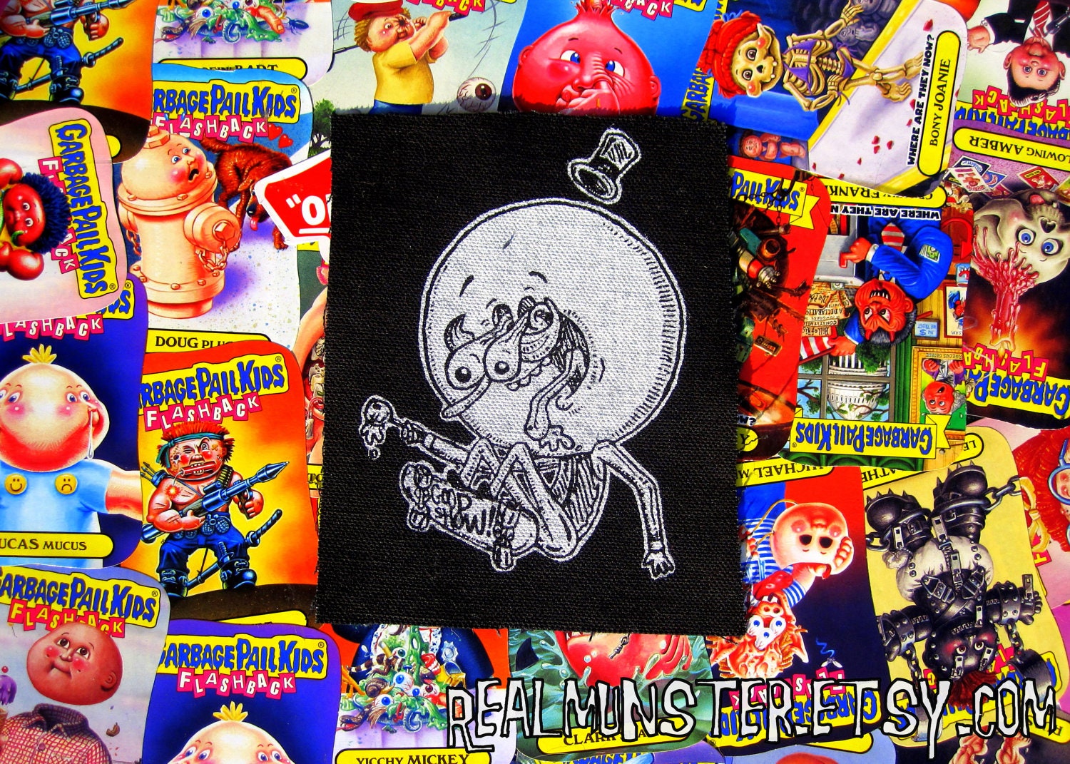 Regular Show Patch - Skateboarding Pops in Black