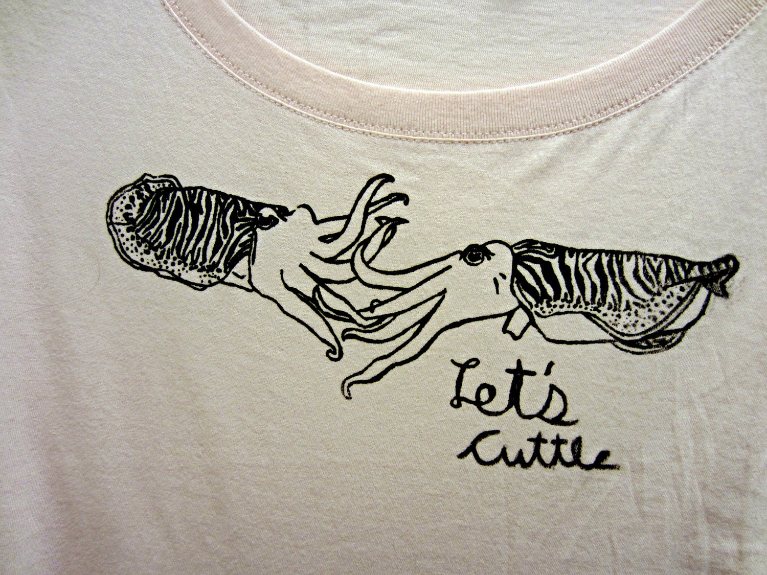 Biology Humor Women's T-Shirt - Cuddling Cuttlefish - Let's Cuttle - Funny Valetine's Day Gift For Her - Nerdy Valentines Day Gift