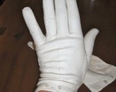 Vintage 60's Cream Kid Gloves