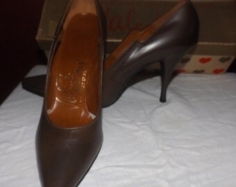 chocolate brown stiletto heels