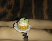 Super Cute Adjustable Mini Food Ring (Tart with 4 Slices of Kiwi on top) Sweets Dessert Kitsch Kawaii Fruit Vegan