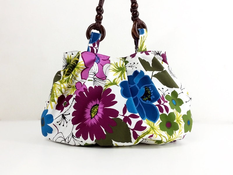 SALE - 10%off Handmade Cotton bag Canvas Bag Hobo bag Purse Everyday bag diaper bag handbag beads straps double straps- flowers - Daisy