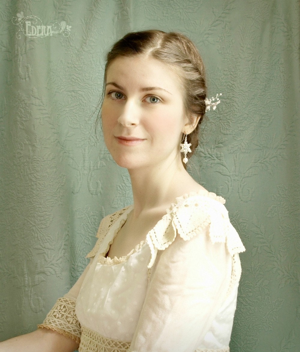 Wedding Pearl Drop Earrings / Silver Star Lace Motifs / Vintage Rhinestones / Victorian Inspired / "Étoile"