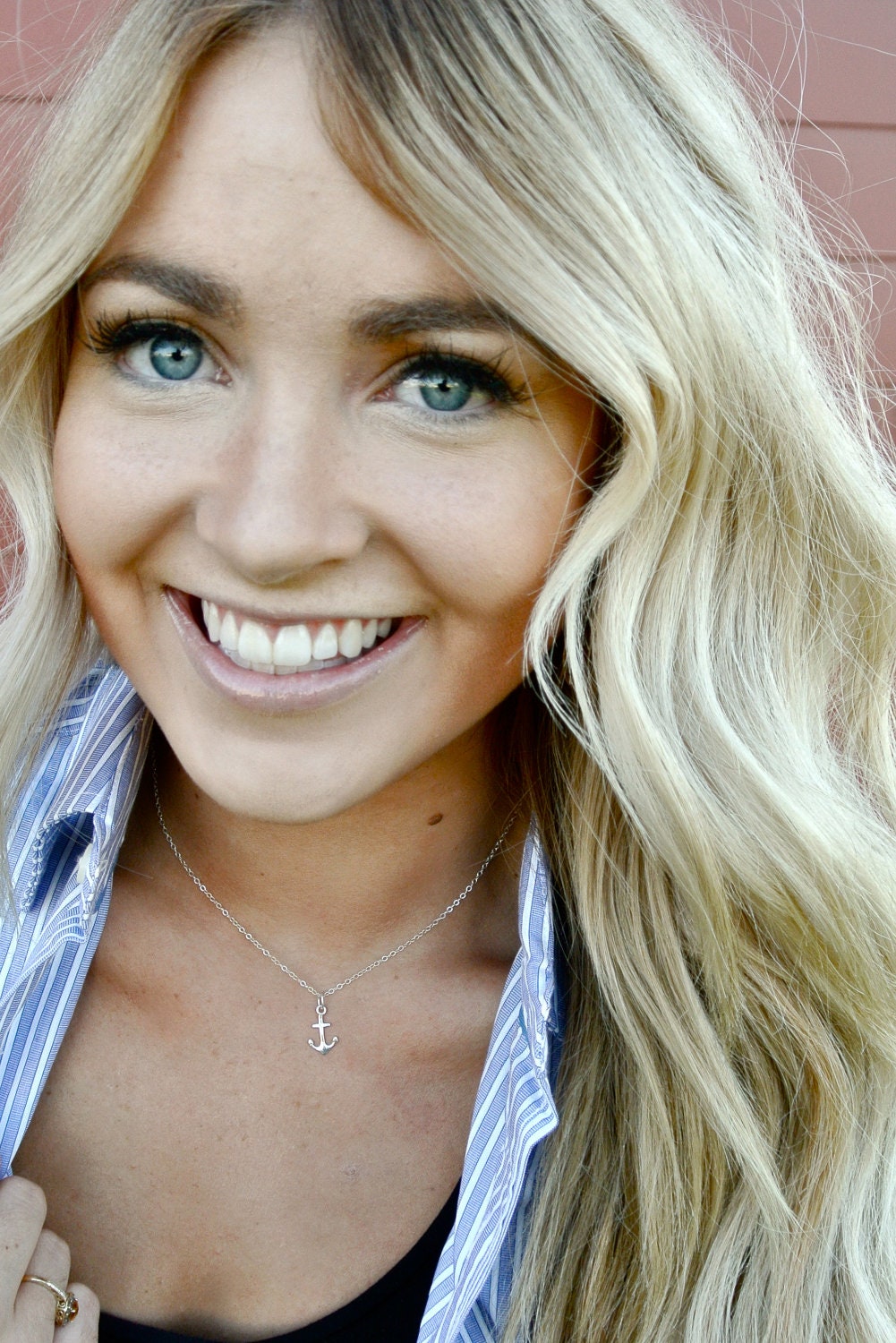 anchor necklace. 14k gold filled.