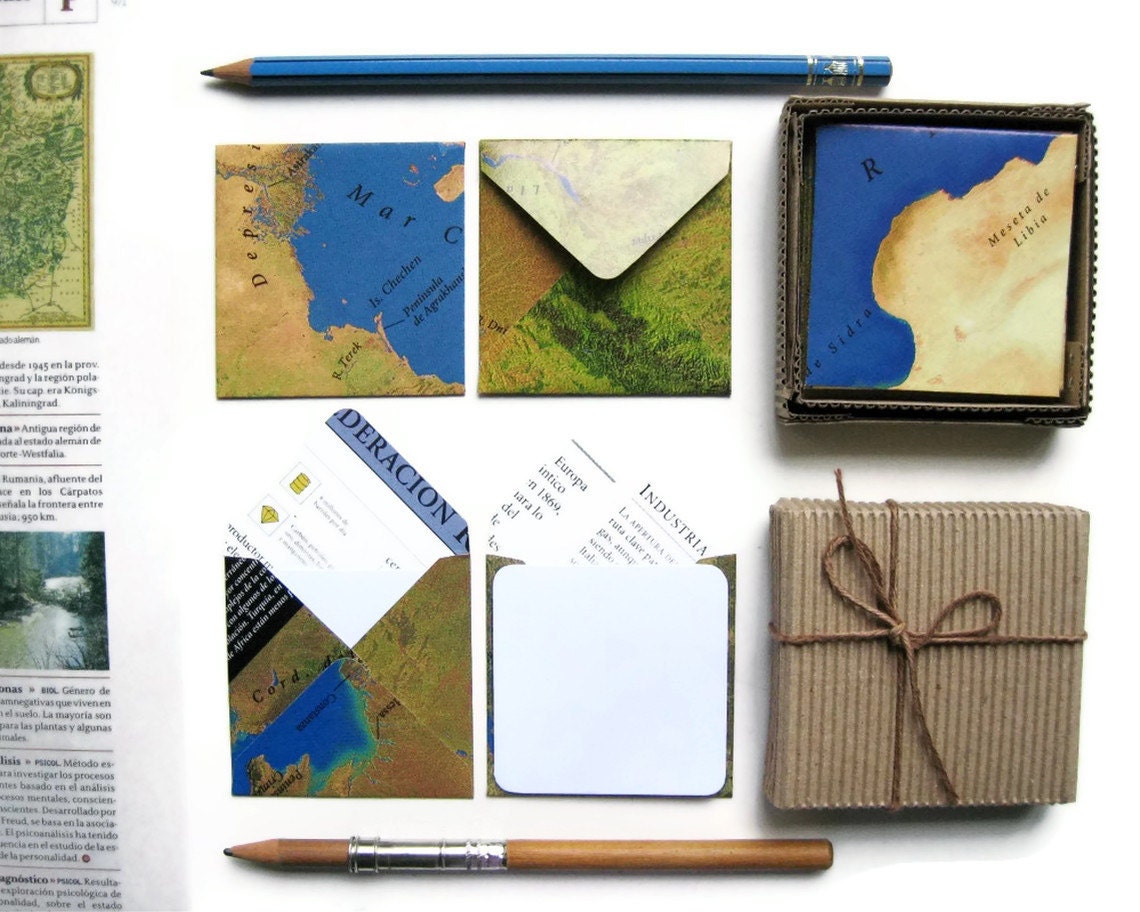 Mini Stationery Set: 12 Map Envelopes with 12 White Cards